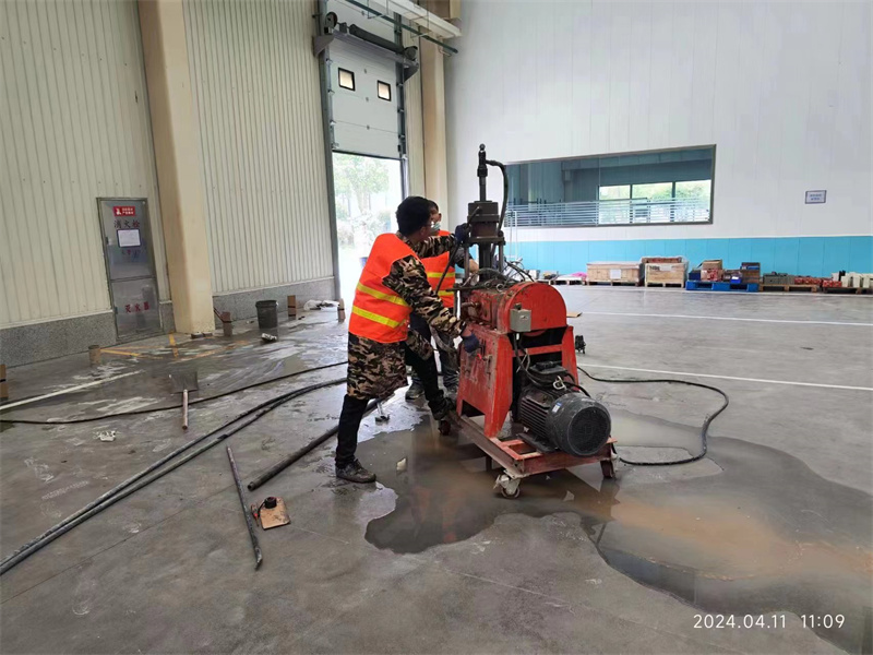 和龙厂房地面下沉塌陷注浆加固施工